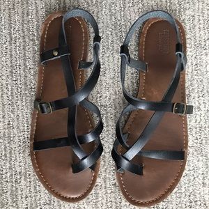 Black strap sandals